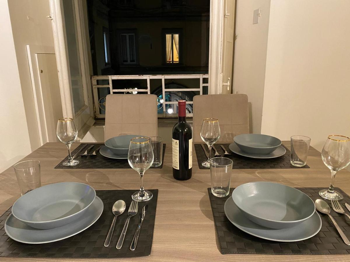 Partenope Comfort Apartman Nápoly Kültér fotó